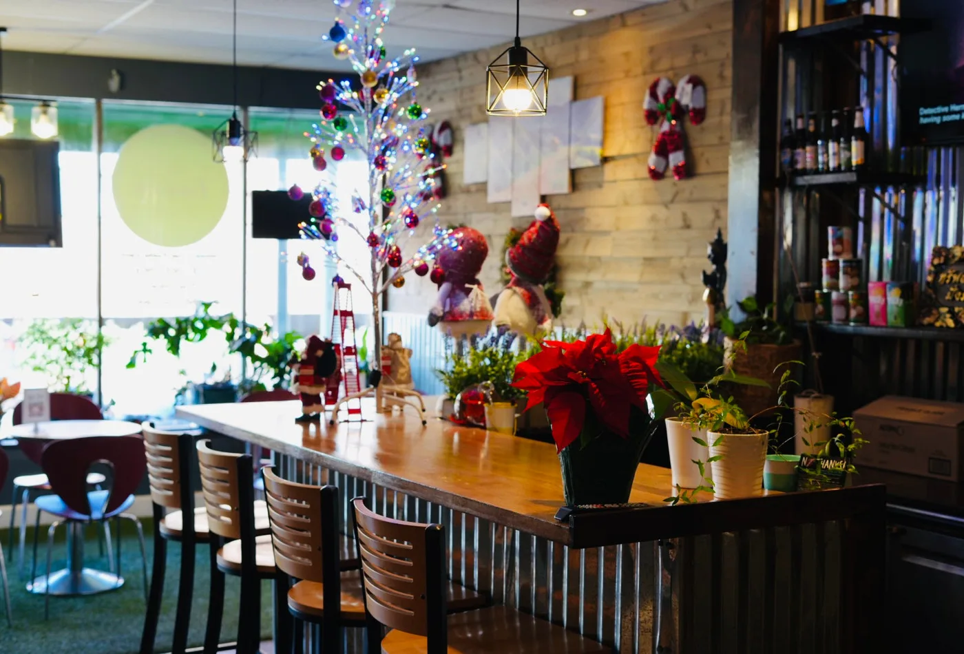 Inside Lamoon Thai in Silver Spring